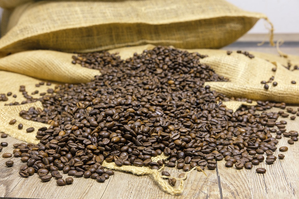 How to Store Coffee Beans and Ground Coffee For Freshness
